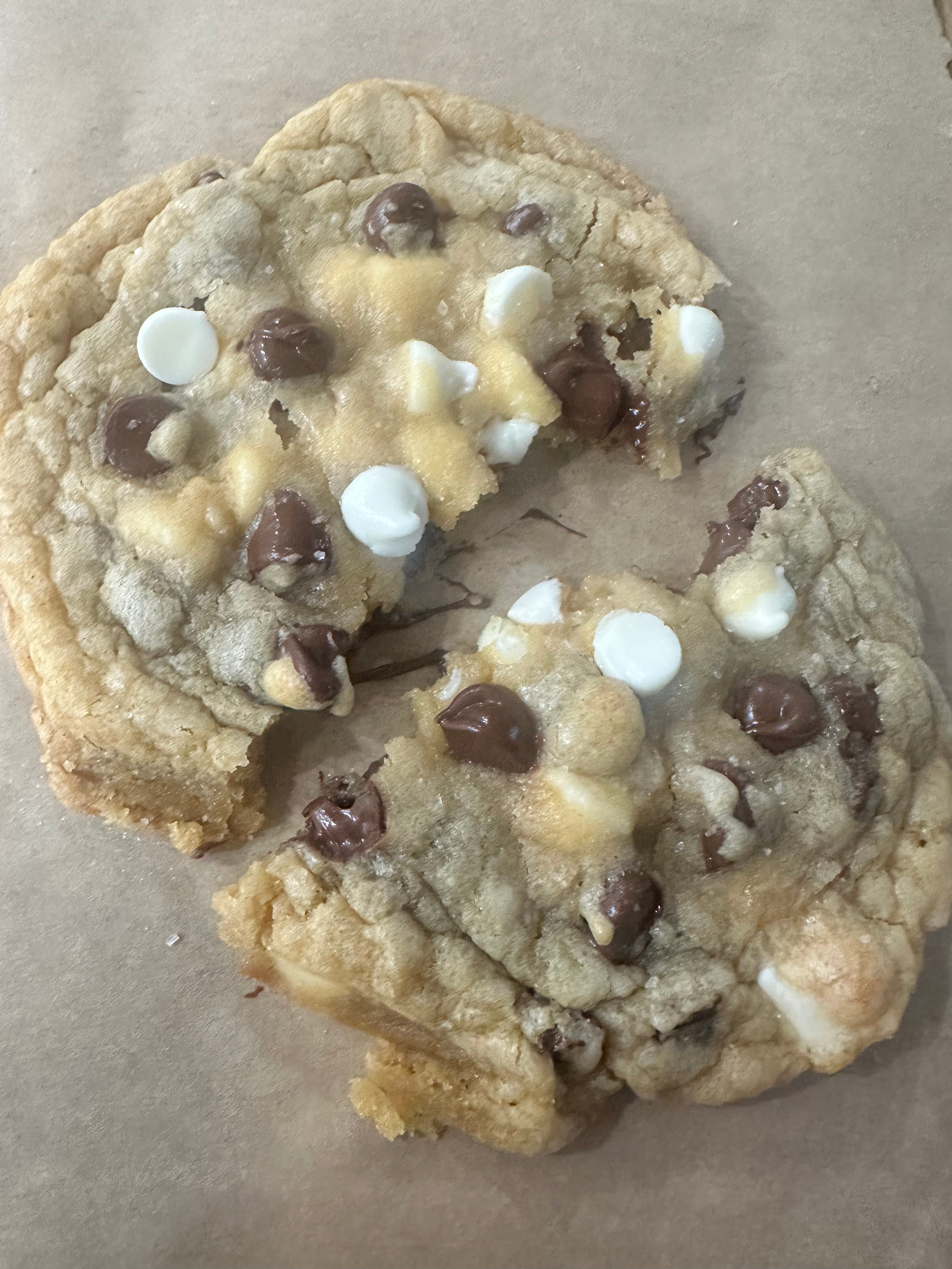 Giant "Mix" (White Chocolate & Classic Chocolate Chip) Cookies